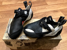 New Evolv Zenist Pro Climbing