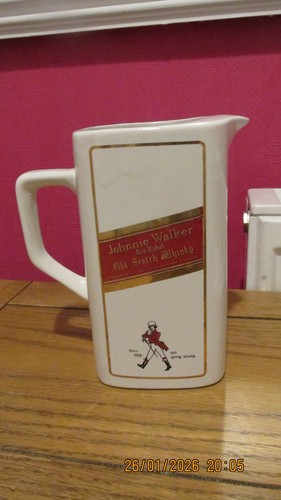 Pub memorabilia johnnie walker - johnnie,