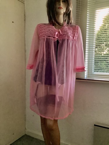 Vintage pink ultra - pink, sheer