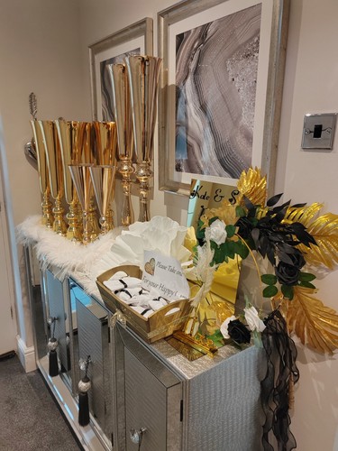 Wedding decorations job - decorations,