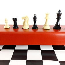 Vintage Staunton Style