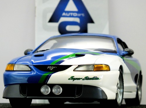 Autoart 1998 ford - 1:18, "1998