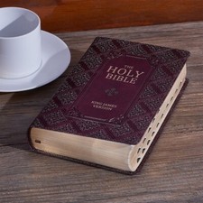 The Holy Bible KJV Giant Print