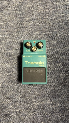 Boss tremolo guitar - boss, tr-2