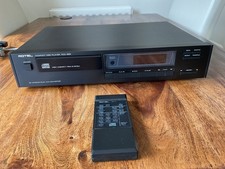 ROTEL RCD-865  CD PLAYER & REMOTE - excellent condition & sounds great!