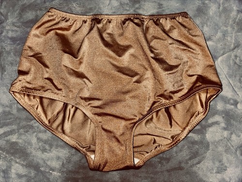 Vtg fancy pants - fancy, nylon