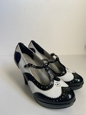 Ellie Black White 4" 1920s