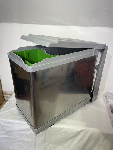 Pull out kitchen cabinet - pull,