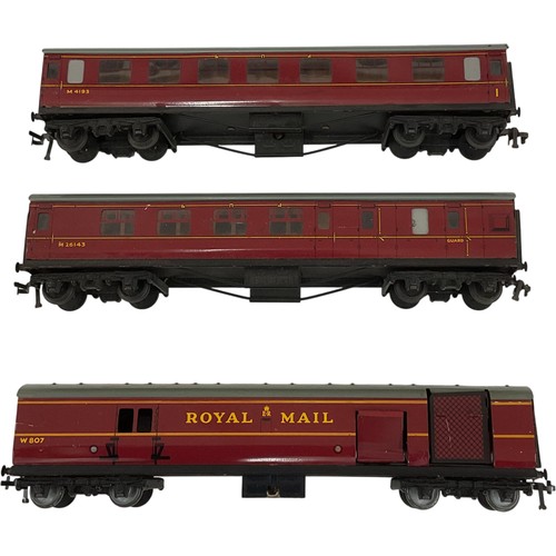Royal mail coaches set - coaches, red