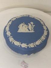 Vtg Wedgwood Jasperware Blue Round Vanity Dresser Trinket Box