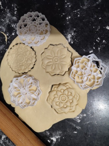 Mandala pattern cookie - mandala,