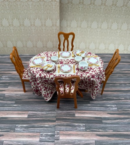 Dolls house miniature - dolls,