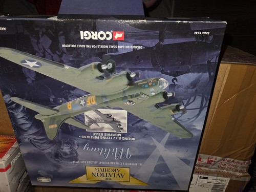 Corgi boeing flying - boeing, b-17