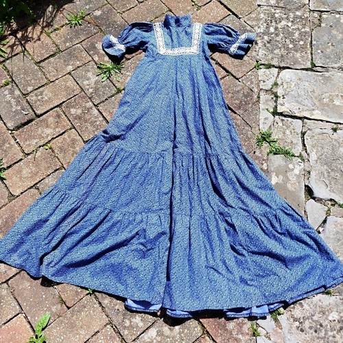 Laura ashley blue ditsy - blue,