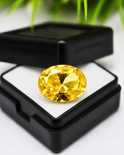Yellow zircon oval cut - zircon,