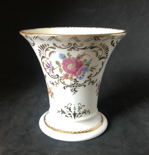 Wedgwood trumpet vase 10cm - wedgwood,