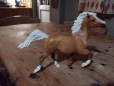 Breyer Traditional 1361 Palomino
