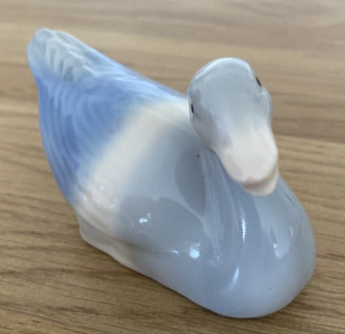 Ceramic duck collectors item - ceramic,