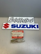 2 x screws suzuki 03211-04306