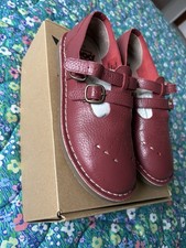Marley Pod Shoes Size 5 (38)