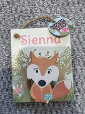 Sienna, Small Magnetic Board With Peg, Displaying Pictures