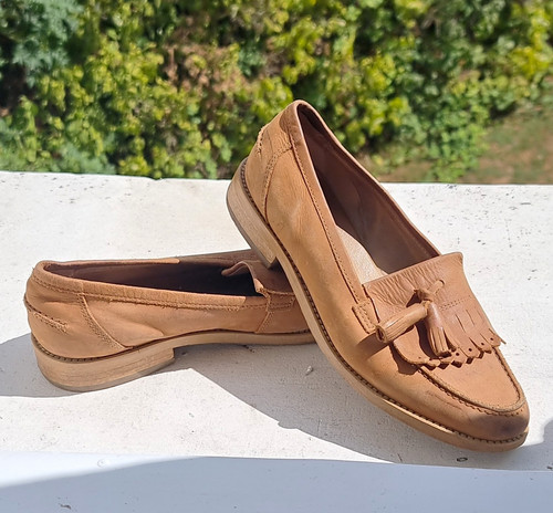 Russell bromley tan - &,