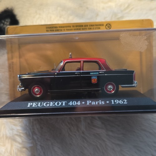 Peugeot 404 paris - peugeot,