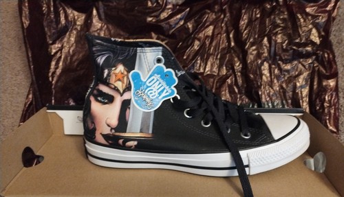 Journeys comics converse - dc,