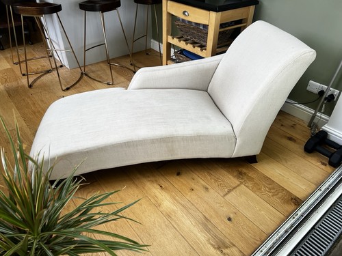 Chaise lounge