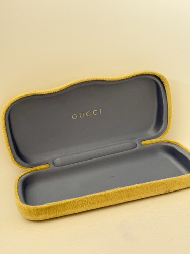 Gucci hard clamshell - gucci,