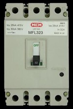 MEM 32 AMP 25kA TRIPLE POLE