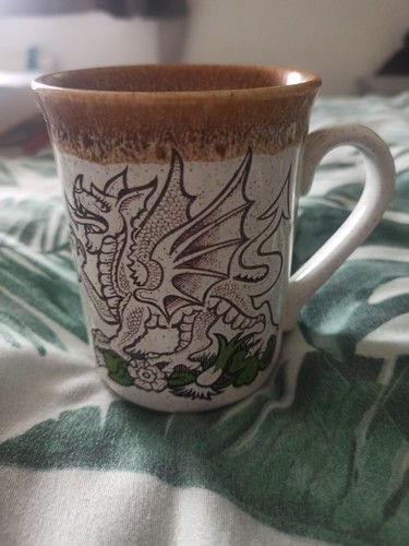 Welsh beaker company dragon - beaker,