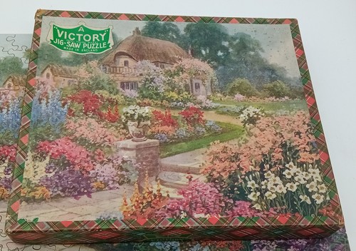 Vintage 250 piece - piece, victory