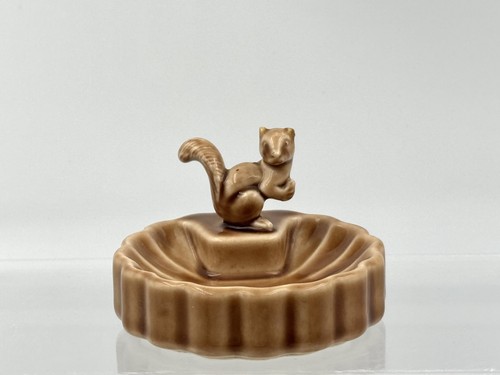 Vintage wade squirrel trinket - squirrel,