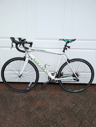 Used white carrera vanquish - white,