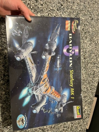 Revell babylon starfury 1 - babylon, 5