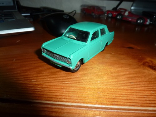 Dinky toys vauxhall viva - vauxhall,