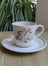 Royal Doulton Bredon hill coffee cups & saucers excellent