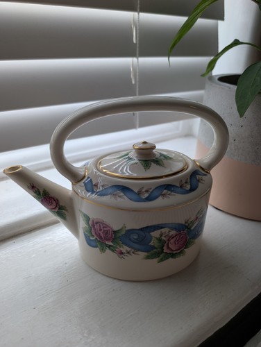 Wedgwood ribbon and roses - ribbon,