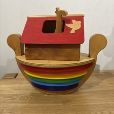 Wooden Handmade Noah’s Ark Toy pre-owned in nice condition 