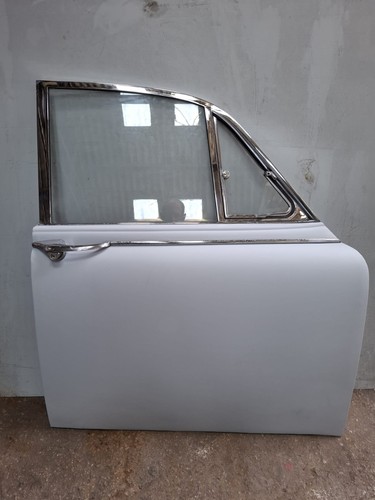Jaguar daimler mk2 - front,