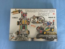 Transforming robot building kit age 8+