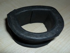 New Fiat X1/9 X19 & Lancia Montecarlo Steering Rack Clamp Bush / Mount O/S DX RH