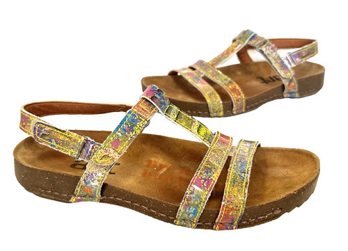 Ladies the art company - art, leather