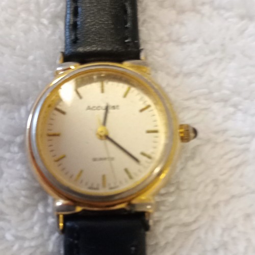 Accurist quartz womens - accurist,
