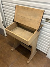 The Bennet Furnishing Co. (1862 1938) Antique Child's School Desk W/ Lift Up Lid