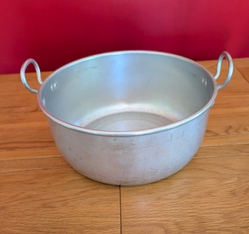 Vintage aluminium cooking pot - aluminium,