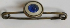 Vintage Edwardian Target Brooch. Blue stone  white enamel surround.  Art Deco 