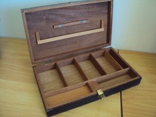 A Vintage Wooden Cigar Humidor Display Box With 7 Compartments