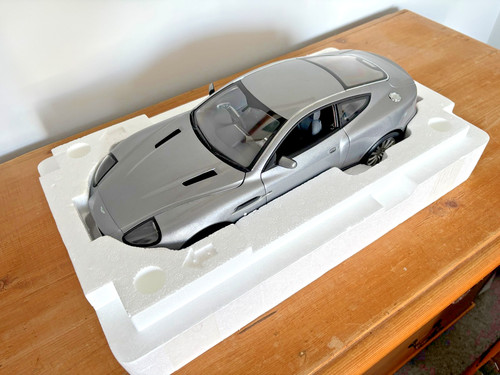 Kyosho scale aston - kyosho,